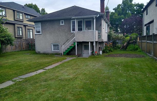 2637 W 21st Avenue Arbutus