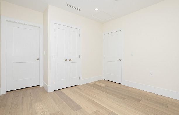 1470 W 57th Avenue South Granville