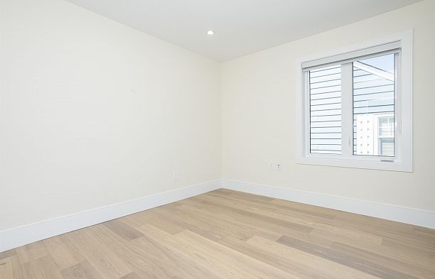 1470 W 57th Avenue South Granville