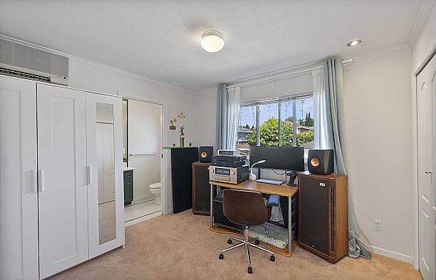 1563 W 59th Avenue South Granville