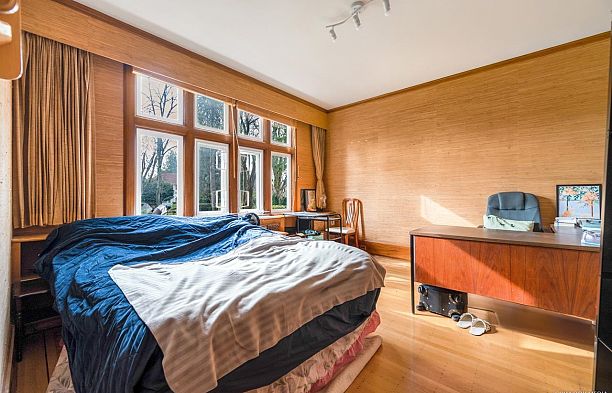1603 W 49th Avenue South Granville