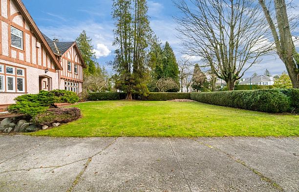 1603 W 49th Avenue South Granville