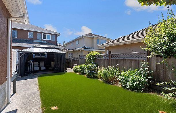 1563 W 59th Avenue South Granville