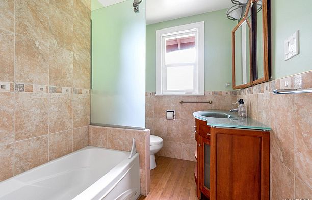 1603 W 49th Avenue South Granville