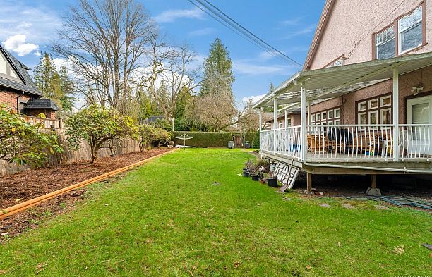 1603 W 49th Avenue South Granville