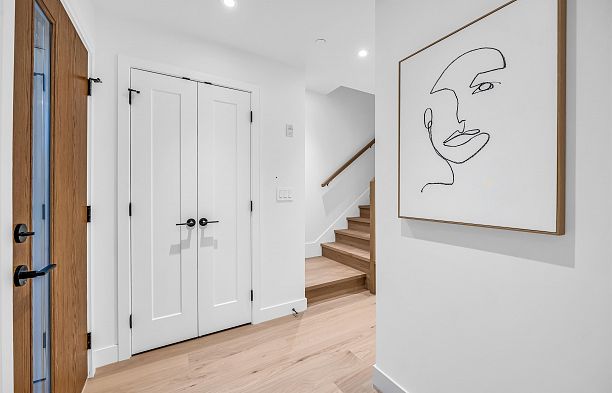 1016 W 52nd Avenue South Granville