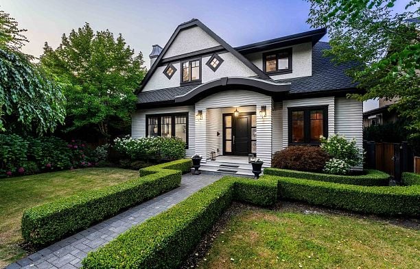 1189 W 32nd Avenue Shaughnessy