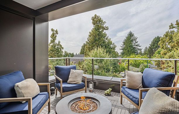 304 7128 Adera Street South Granville
