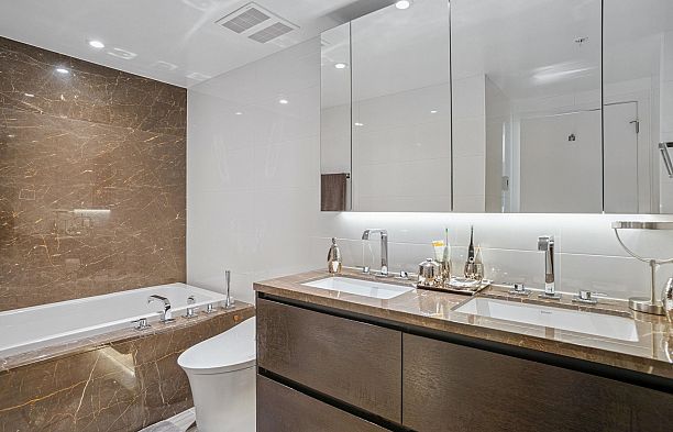 304 7128 Adera Street South Granville