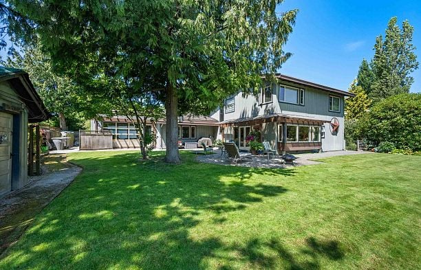 7026 Balaclava Street Southlands
