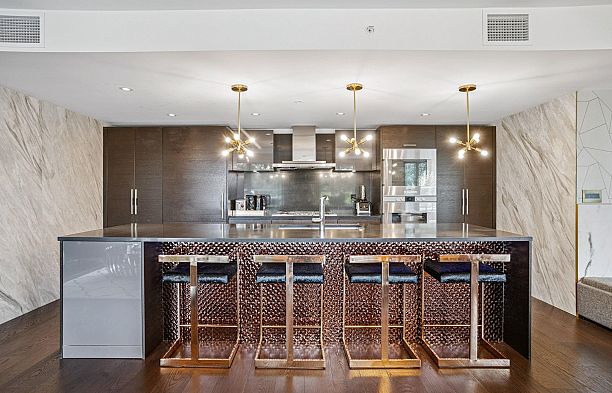 304 7128 Adera Street South Granville