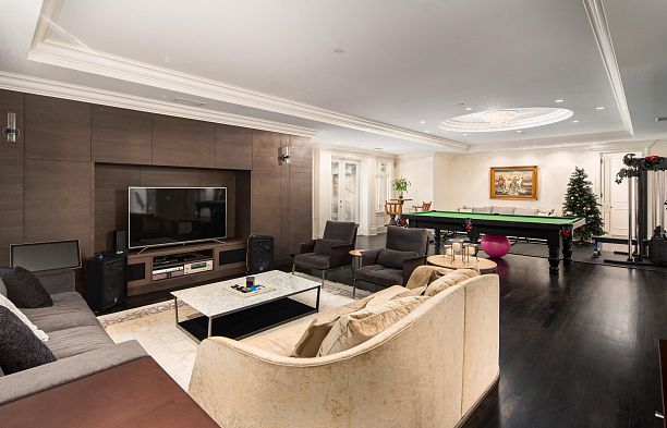 3988 Angus Drive Shaughnessy