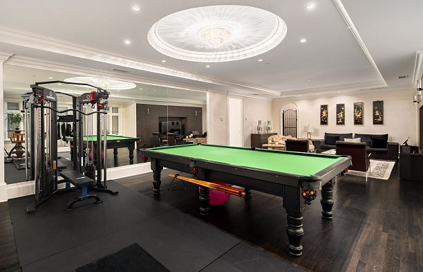 3988 Angus Drive Shaughnessy