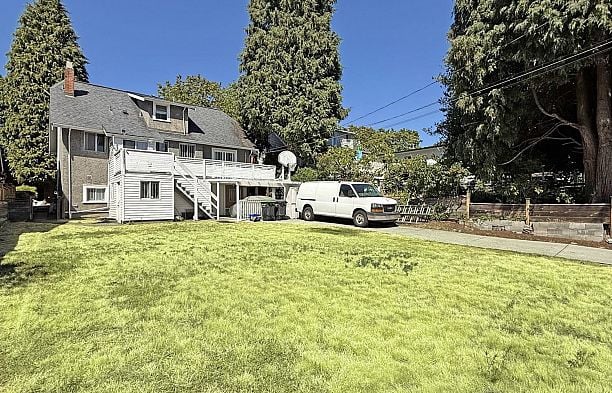 3072 W 28th Avenue MacKenzie Heights