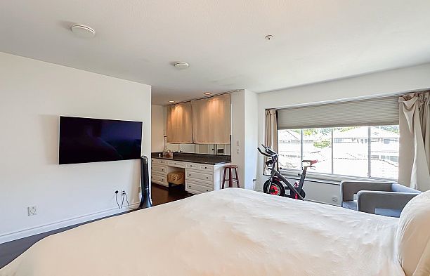 2137 W 20th Avenue Arbutus