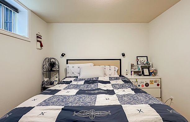 2137 W 20th Avenue Arbutus