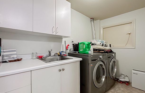 2137 W 20th Avenue Arbutus