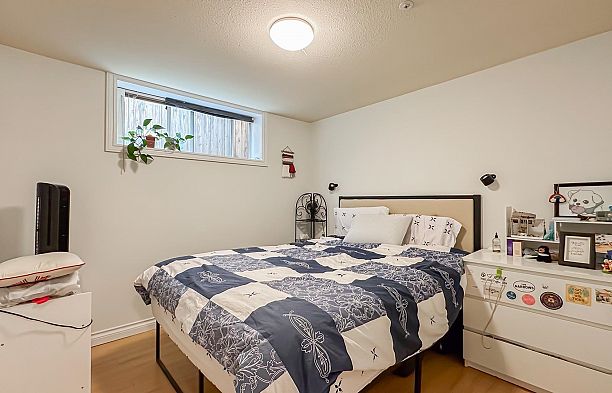 2137 W 20th Avenue Arbutus