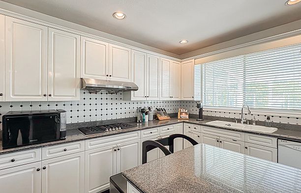 2137 W 20th Avenue Arbutus