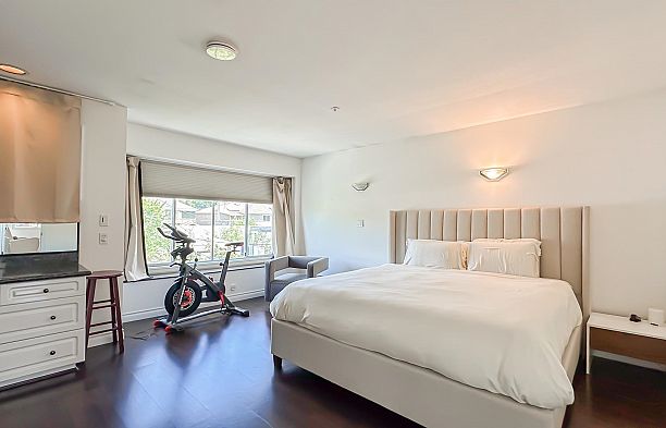 2137 W 20th Avenue Arbutus