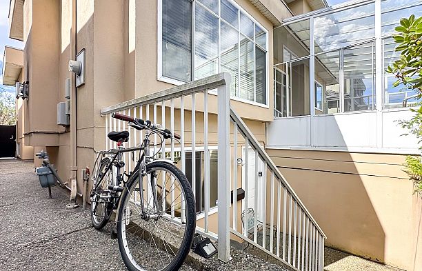 2137 W 20th Avenue Arbutus
