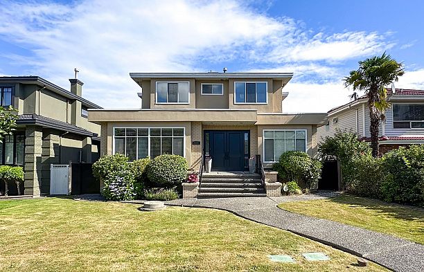 2137 W 20th Avenue Arbutus