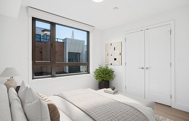 6268 Oak Street Oakridge VW