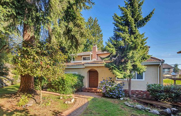 2929 W 24th Avenue Arbutus