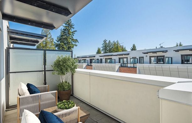 6268 Oak Street Oakridge VW