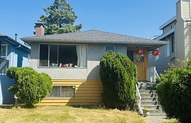 2887 W 24th Avenue Arbutus