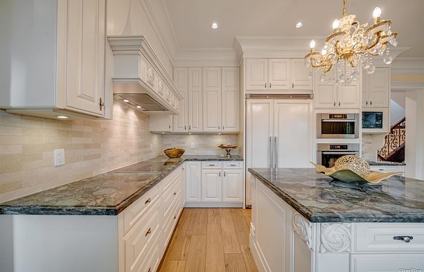 1332 W 47th Avenue South Granville