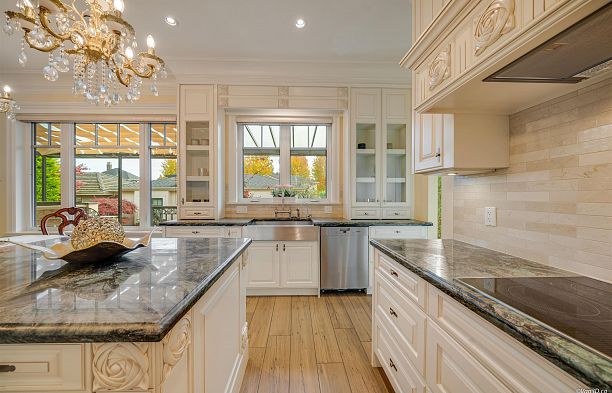 1332 W 47th Avenue South Granville