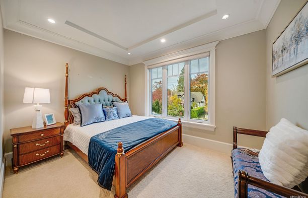 1332 W 47th Avenue South Granville