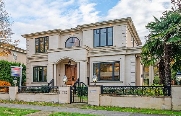 1332 W 47th Avenue South Granville