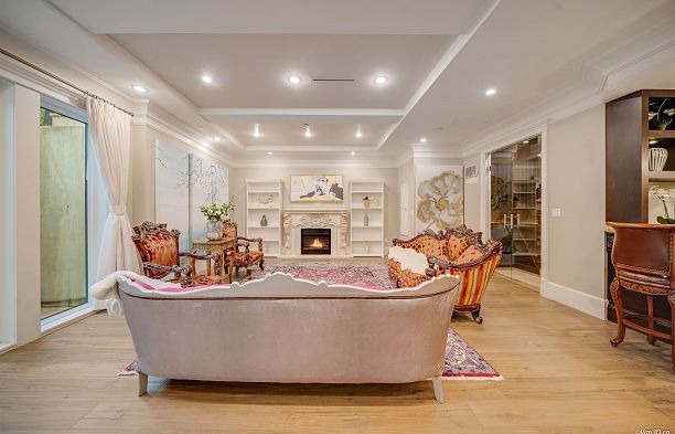 1332 W 47th Avenue South Granville