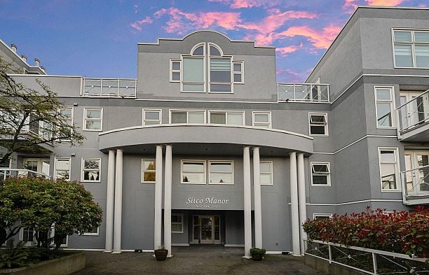106 1023 Wolfe Avenue Shaughnessy
