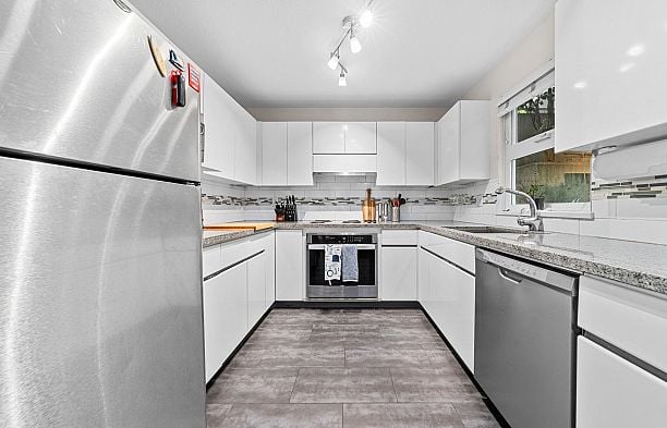 106 1023 Wolfe Avenue Shaughnessy