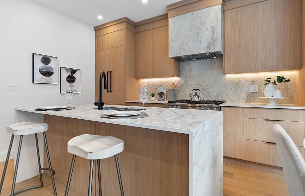 2 3538 W 14th Avenue Kitsilano