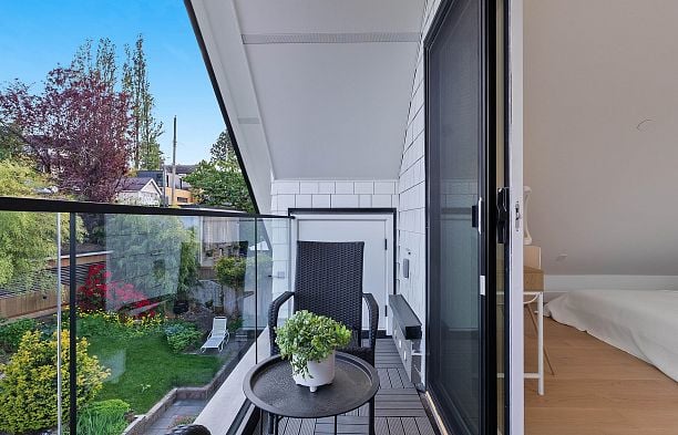 2 3538 W 14th Avenue Kitsilano