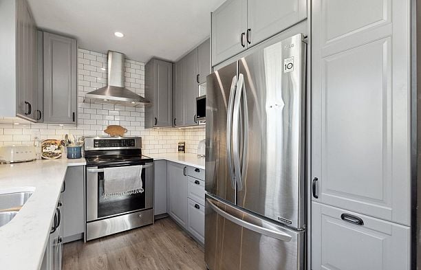 20 3437 W 4th Avenue Kitsilano