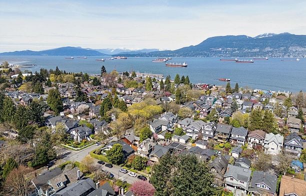 20 3437 W 4th Avenue Kitsilano