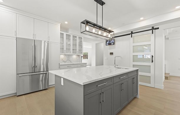 4085 SW Marine Drive Southlands