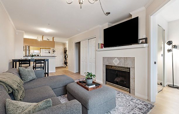 302 1503 W 66 Avenue S.W. Marine