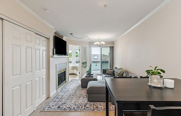 302 1503 W 66 Avenue S.W. Marine