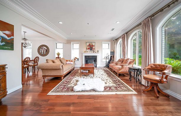 2407 W 18th Avenue Arbutus