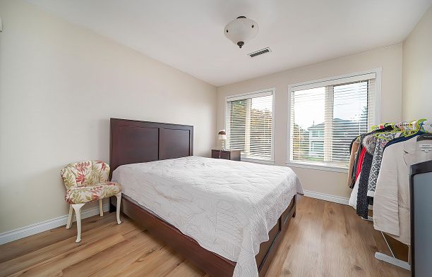 2407 W 18th Avenue Arbutus