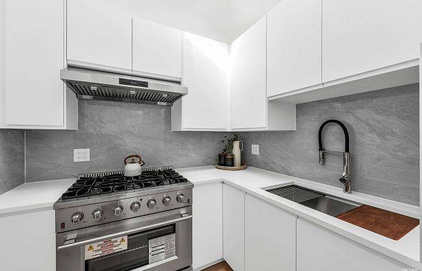 1748 W 68th Avenue S.W. Marine