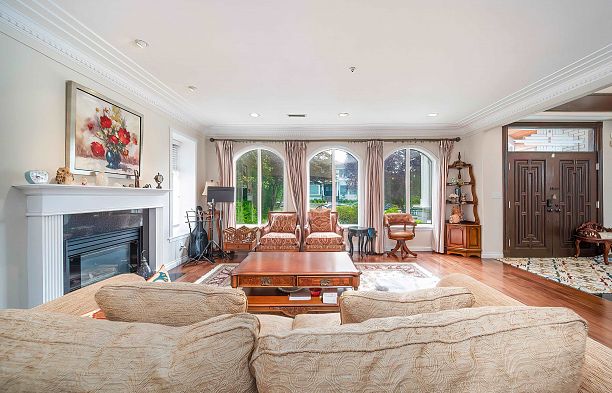 2407 W 18th Avenue Arbutus