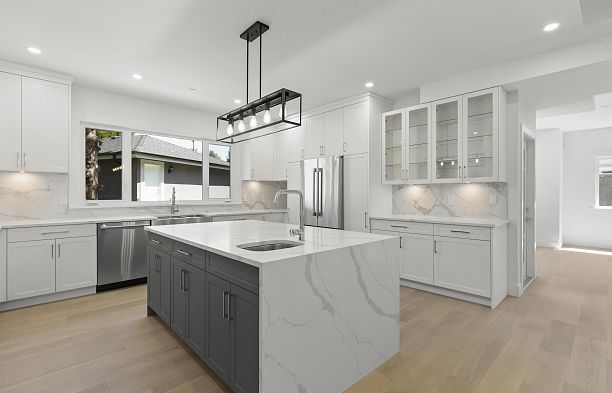4085 SW Marine Drive Southlands