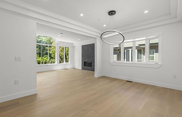 4085 SW Marine Drive Southlands